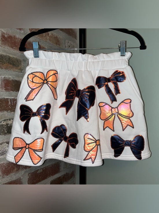 QUEEN OF SPARKLES Dresses & Skirts - Queen of Sparkles sequin bow skort, iridescent and black bow | size XS